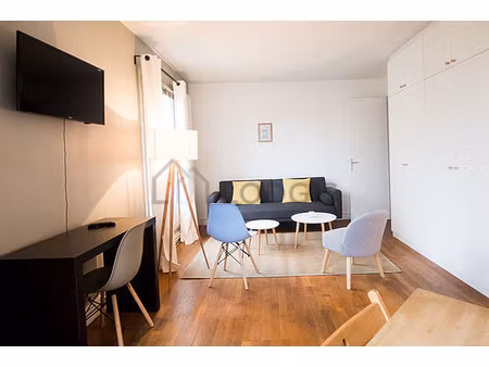 studio meublé avec ascenseur