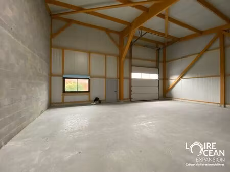 location entrepôt machecoul saint meme 44270 172m²