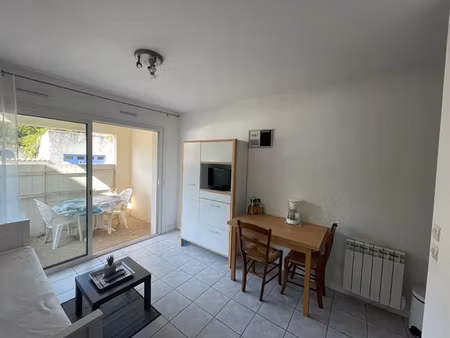 location appartement 1 pièce 19 m² à la rochelle (17000)