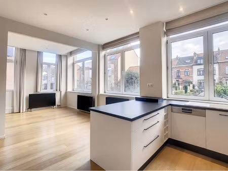 appartement à vendre à rue du verger 27 auderghem (vbe42145)
