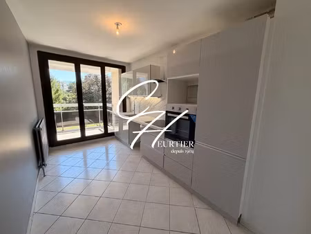 location appartement 5 pièces 98 m² à seyssinet-pariset (38170)