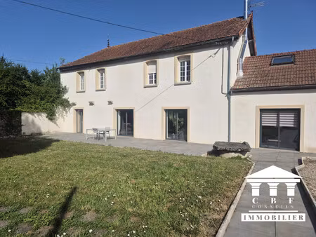 maison ancienne mitoyenne de caractere-7 pièces de 247m² avec