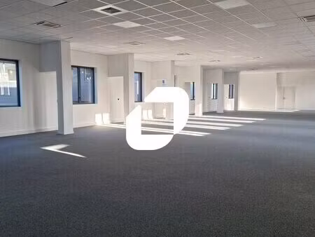 location bureaux 220 m²