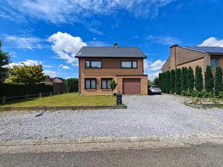 huis te koop in maasmechelen met 3 slaapkamers