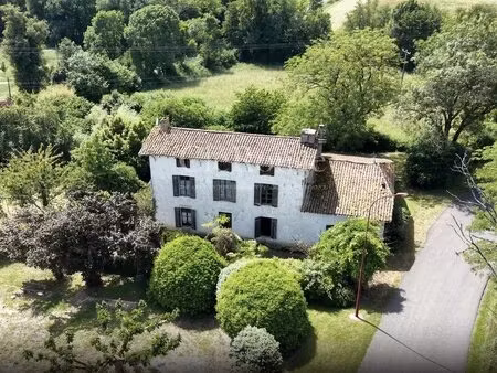 monségur - maison familiale de 5 chambres à rénover