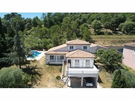 carcassonne ? montlegun / la cavayère ? une villa où le calme et la vue deviennent un art.