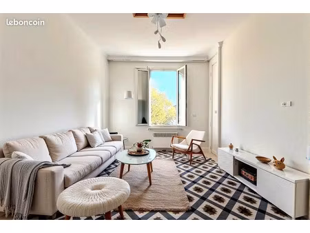 vente immeuble 130 m² milhaud (30540)