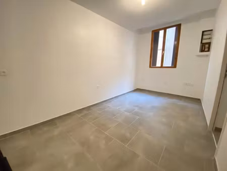 location maison 4 pièces 68 m² à sommières (30250)