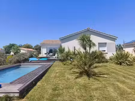 vente maison 4 pièces 109 m² à soulac-sur-mer (33780)  385 000 €