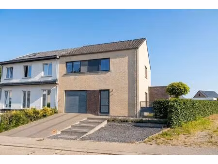 huis te koop in bilzen-hoeselt met 3 slaapkamers