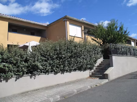location appartement 1 pièce 32 m² à castelginest (31780)