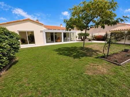 prestigieuse maison en vente vertou  pays de la loire