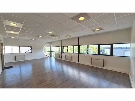 location bureaux 56 m²