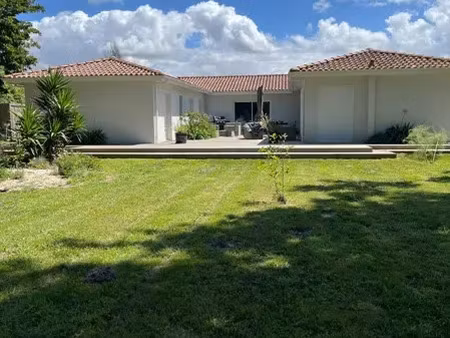 vente maison 5 pièces 192 m² grayan-et-l’hôpital (33590)