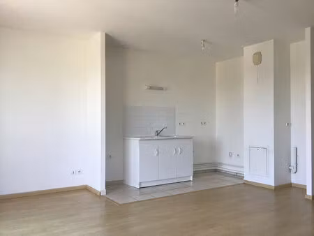 location appartement 3 pièces 57m²
