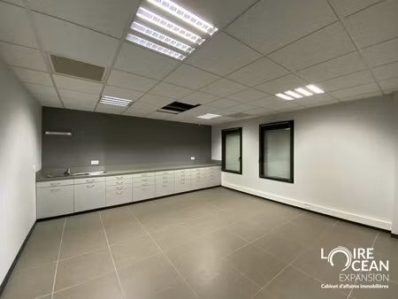 location bureaux 353 m²