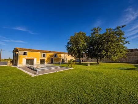 vente maison 6 pièces 250 m² à bégadan (33340)  365 000 €
