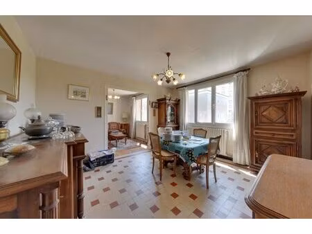 appartement 3 pièces 60m² à rénover