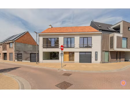 huis te koop in sint-amands met 4 slaapkamers