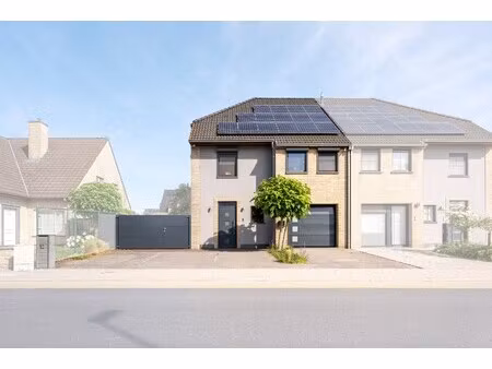 huis te koop in wielsbeke met 5 slaapkamers