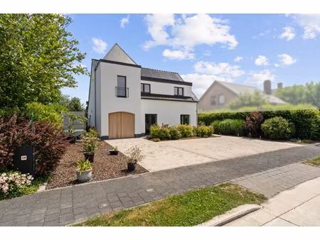 huis te koop in lievegem met 3 slaapkamers