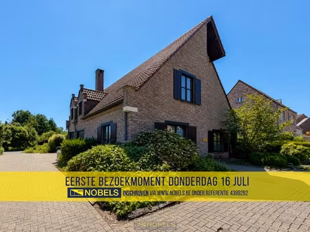 huis te koop in zottegem met 4 slaapkamers