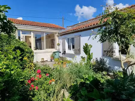 vente maison rochefort 17300 - - surface privée