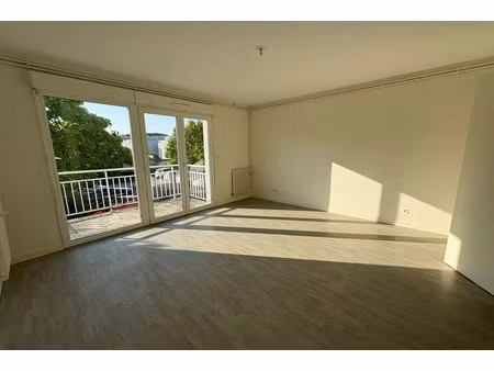 vente appartement 3 pièces 72 m² saint-pierre-des-corps (37700)