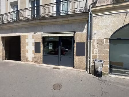 location commerce nantes 44000 36m²