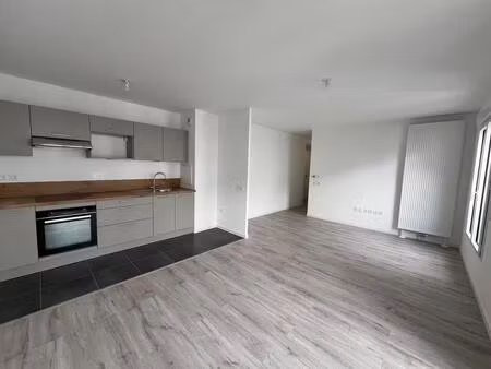 superbe appartement t3 à louer à chessy proche rer a et centre commercial
