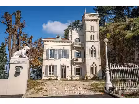 hôtel particulier à vendre