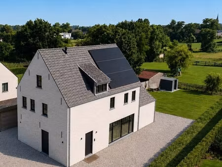 huis te koop in kortemark met 5 slaapkamers