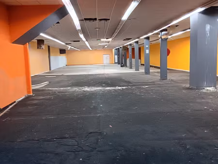 local commercial de 956 m2 - dax avenue saint vincent de pau