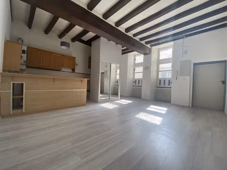 location appartement 2 pièces 45m² saumur 49400