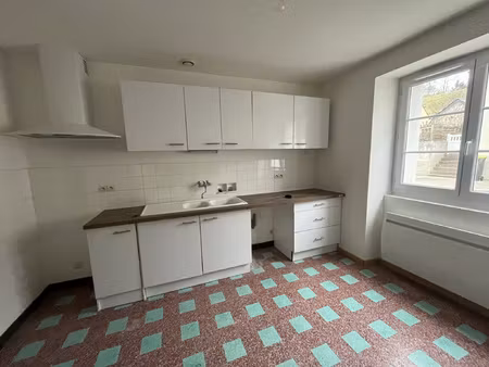 location maison 3 pièces 68m² juigne sur sarthe 72300