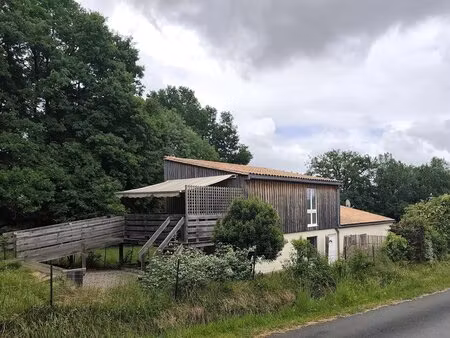 maison en tres bon etat proche du centre ville