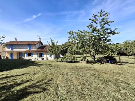 maison de village avec grange et terrain