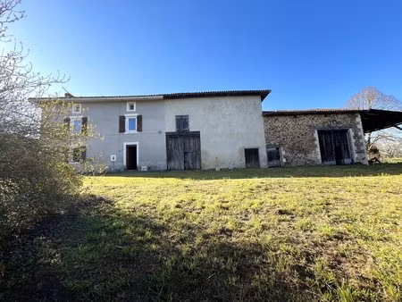 maison en pierres a la campagne avec dependances - puits - terra