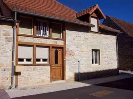 location maison à saint-projet (82160) : à louer / 89m² saint-projet