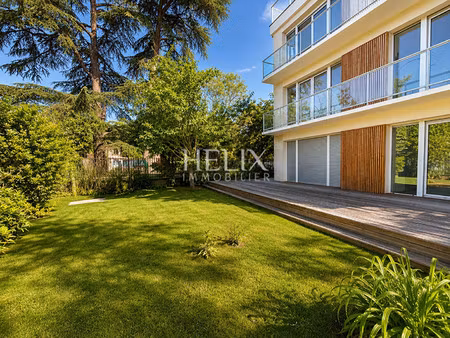 appartement de luxe à louer dans le quartier place louis xiv
