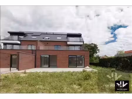 ruim gelijkvloers nieuwbouwappartement met 4 slaapkamers ...