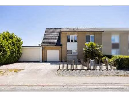 maison 4 chambres avec 2 garages et grand jardin