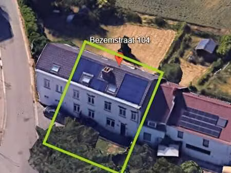 maison familiale avec jardin  panneaux solaires et 3 à 4 ch.