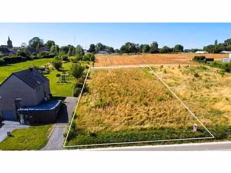 belle parcelle de terrain à bâtir - 1910 m² - 25 m de façade
