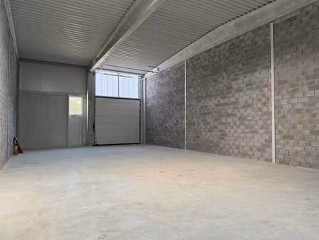 cellule(s) pme 200m2 neuve(s)