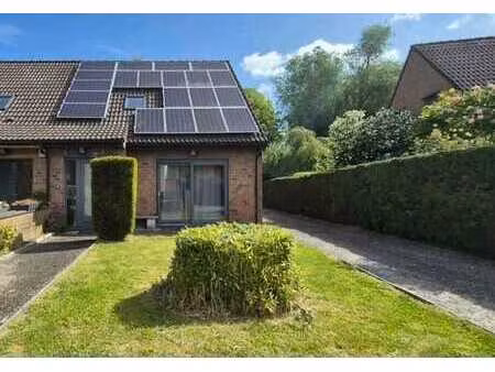 maison 3 façades avec 3 chambres  terrasse et jardin