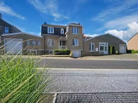 maison de commerce avec terrain de 8 945 m² à verlaine