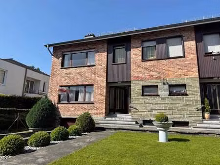 dhh in stadtrandlage mit großem garten