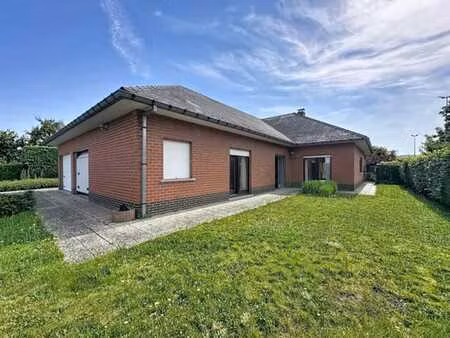 villa à obigies  contruction robuste des années 70