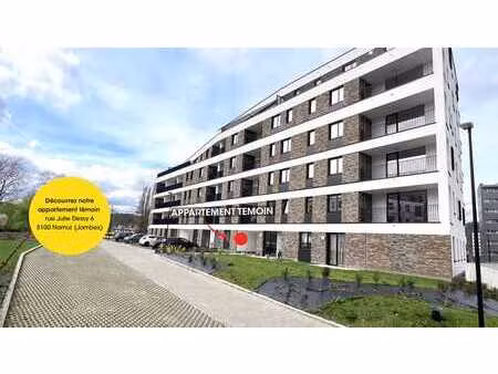 a242 : lumineux appart. 2 ch. + terrasse de ±28 m²